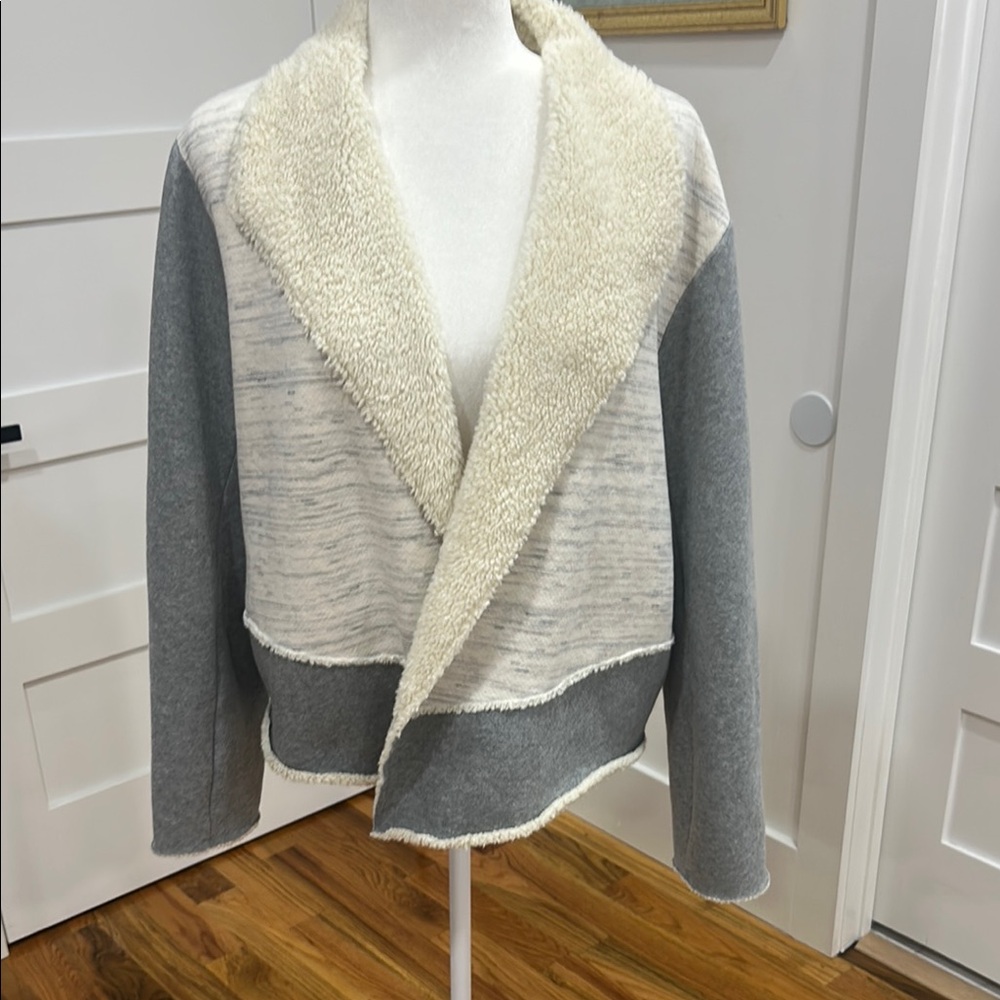 Lou & Grey Cozy Gray and Cream Open Front Jacket